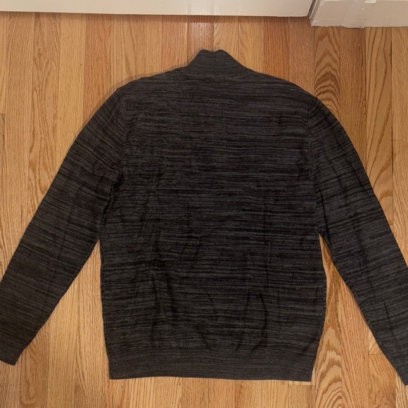 Men's Gray Half-Zip Sweater - Picture 3 of 4